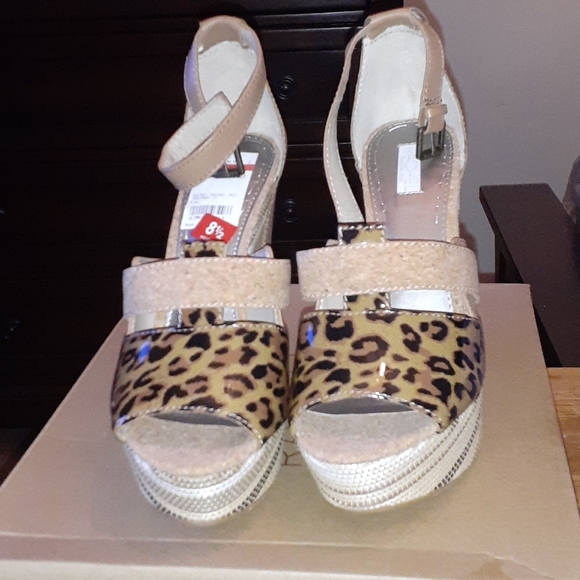 Wedges - Picture 4 of 4